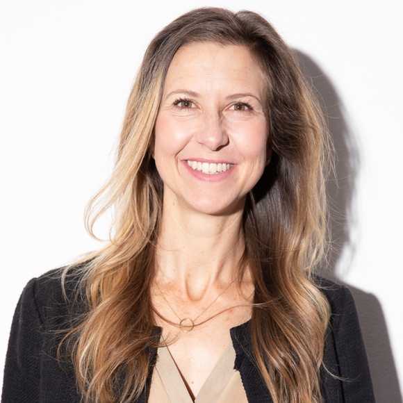 Meet your Posher, Allison - Picture 2 of 3